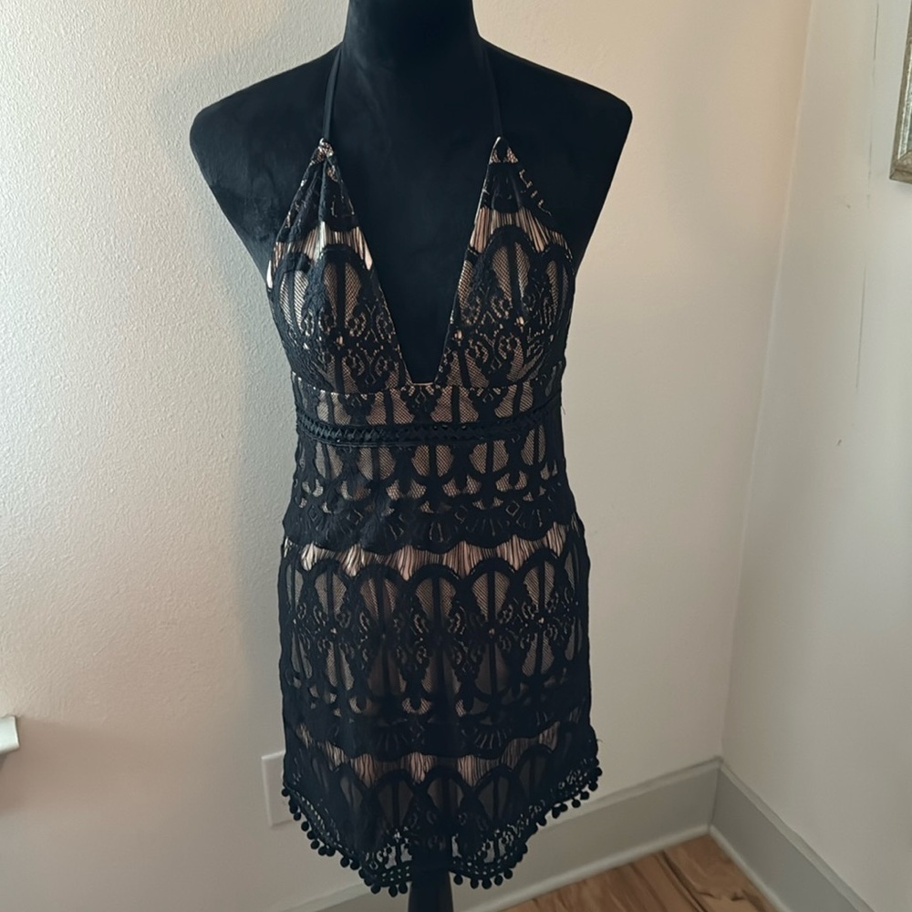 Forever 21 Halter Black nude Lace Mini Dress Sz S - Picture 4 of 11
